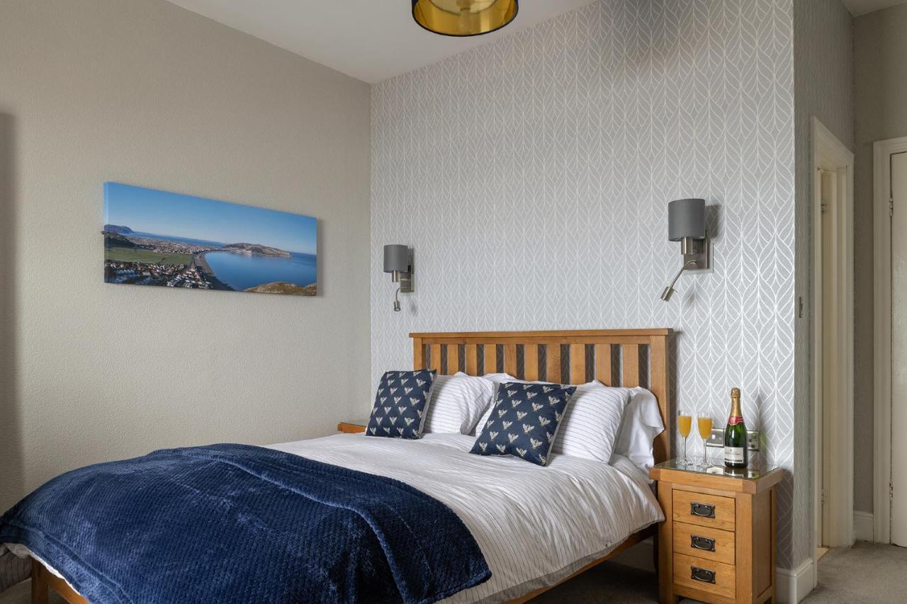 The Kendrick Exclusively For Adults Hotel Llandudno Bagian luar foto