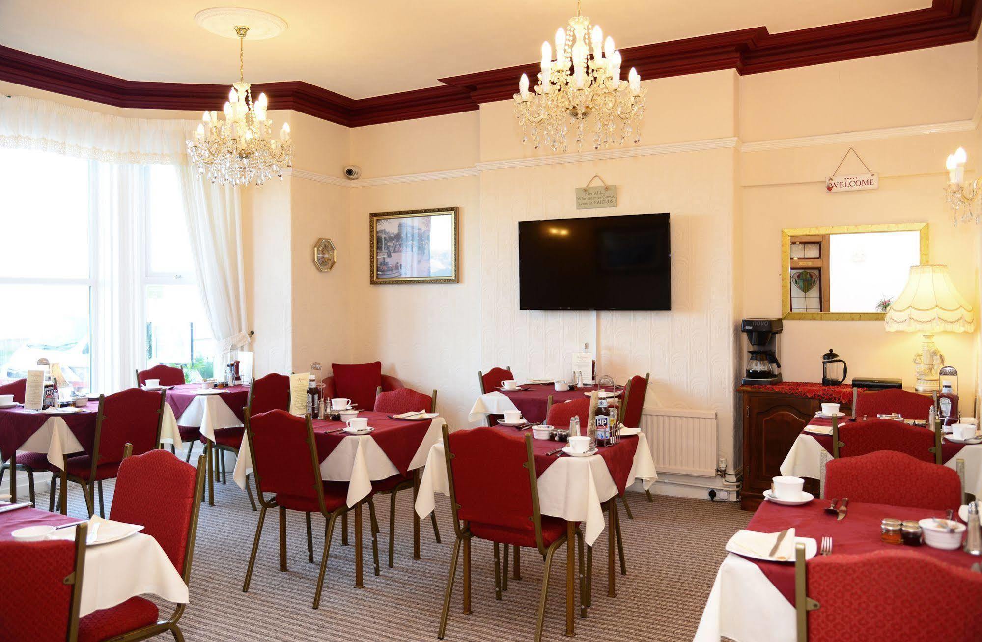 The Kendrick Exclusively For Adults Hotel Llandudno Bagian luar foto